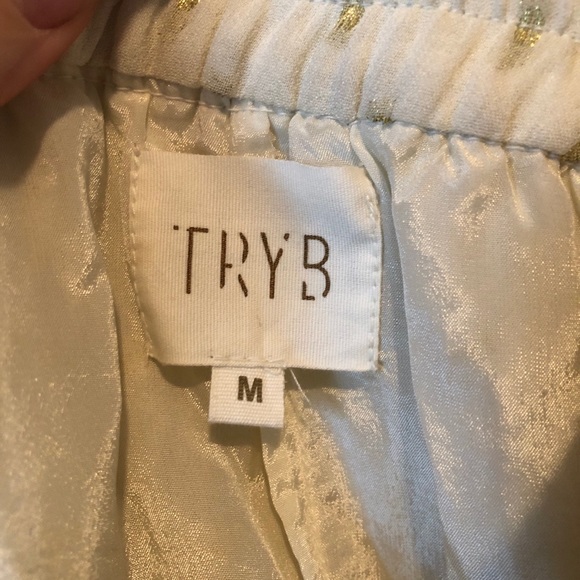 TryB skirt - Picture 3 of 4